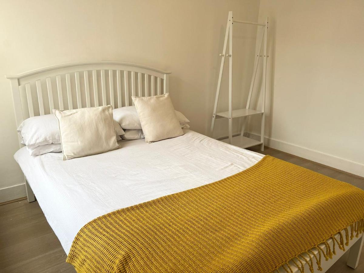 The Leyton Oasis Hotel ลอนดอน ภายนอก รูปภาพ